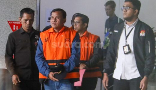 55261-bupati-kuansing-suhardiman-amby