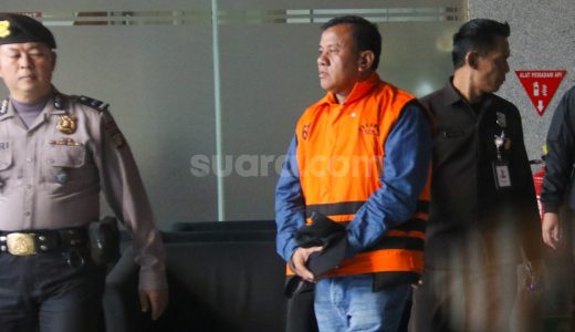 57536-bupati-kuansing-suhardiman-amby