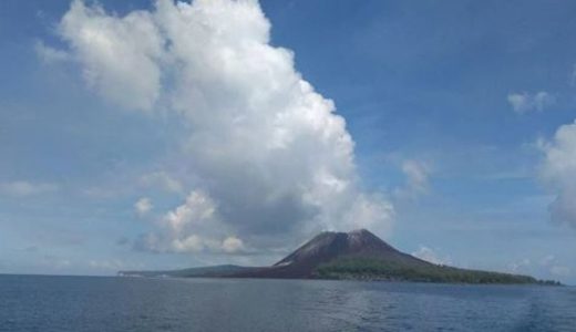 94744-fakta-fakta-erupsi-gunung-anak-krakatau