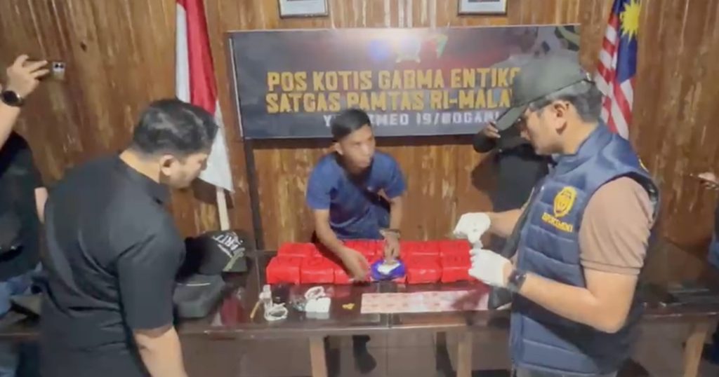 82255-sabu-dalam-teh-china-di-entikong