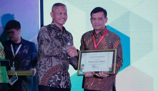 25039-ahmad-luthfi