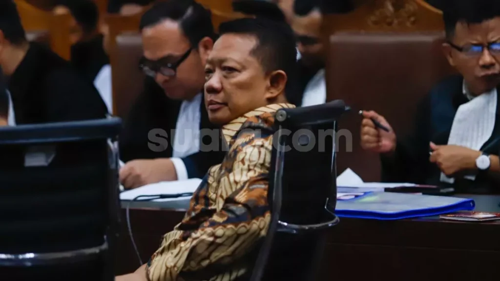 39080-sidang-febrie-adriansyah
