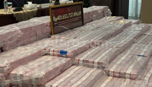 54003-kejagung-pamer-uang-senilai-rp401-miliar-hasil-sita-dugaan-korupsi-tata-kelola-nikel-pt-cni