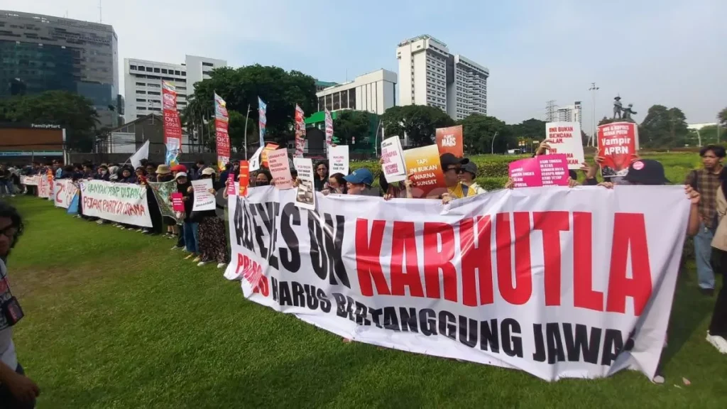 61299-koalisi-sadar-menggelar-aksi-di-tugu-tani-jakarta