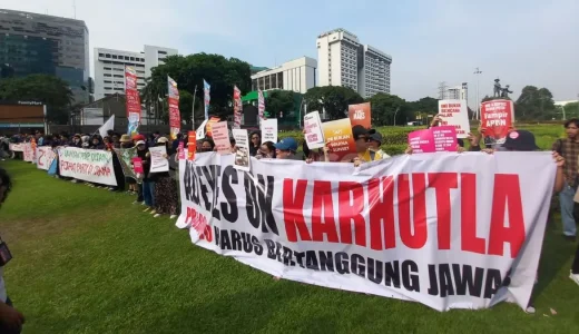61299-koalisi-sadar-menggelar-aksi-di-tugu-tani-jakarta
