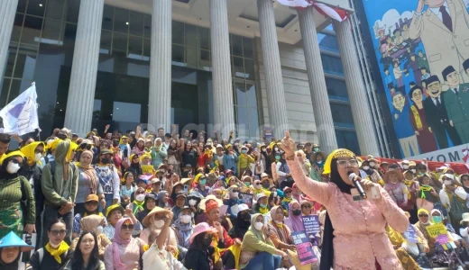 81319-solidaritas-perempuan-mengajukan-judicial-review-uu-cipta-kerja-ke-mahkamah-konstitusi