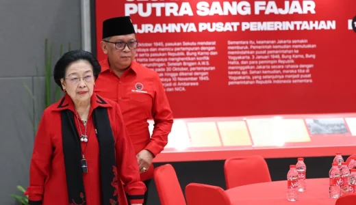 98041-megawati-dan-hasto-kristiyanto-di-sekolah-pdip-lenteng-agung-jakarta-selatan-senin-1782026
