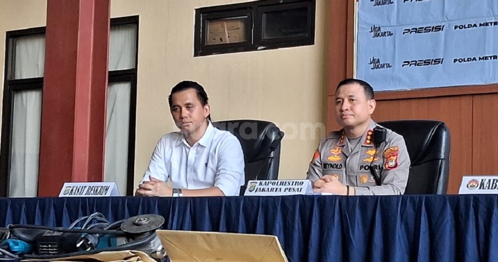 16084-kasat-reskrim-polres-jakpus-akbp-roby-heri-saputra-kiri