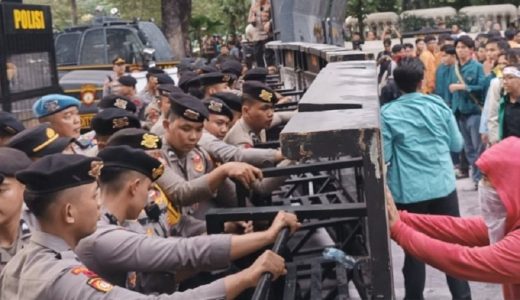 27248-ilustrasi-pengamanan-demo