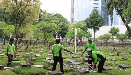 28570-resmi-biaya-pemakaman-di-jakarta-kini-nol-rupiah