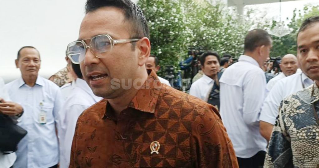 30049-utusan-khusus-presiden-bidang-pembinaan-generasi-muda-dan-pekerja-seni-raffi-ahmad