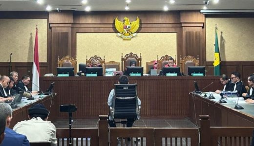 30473-sidang-hery-susanto