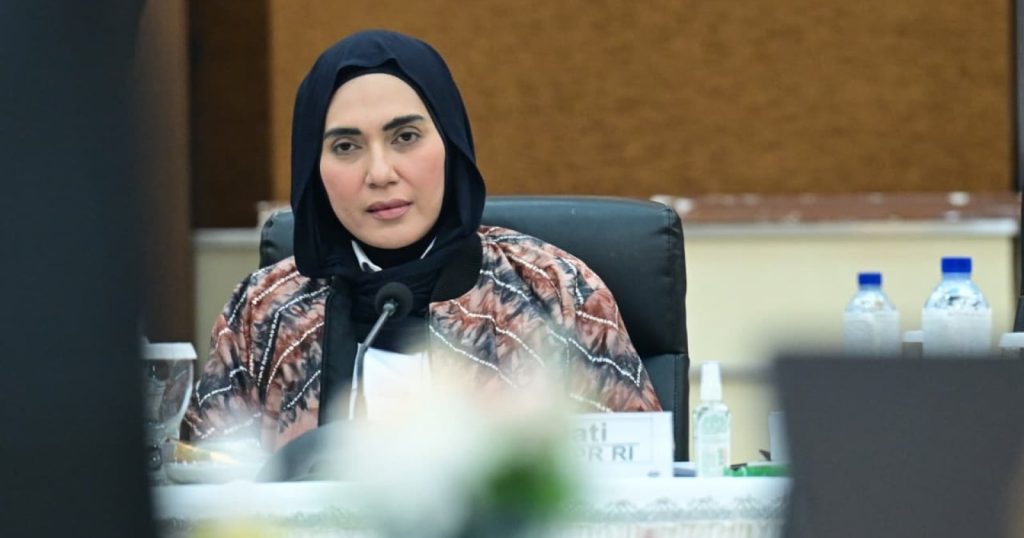 31071-wakil-ketua-dpr-ri-sari-yuliati