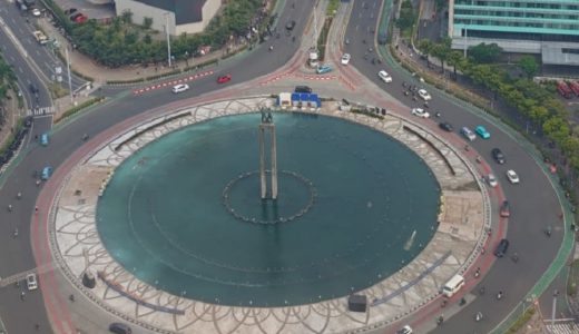 37154-suasana-bundaran-hi-pada-jumat-1262026-siang-tampak-sepi