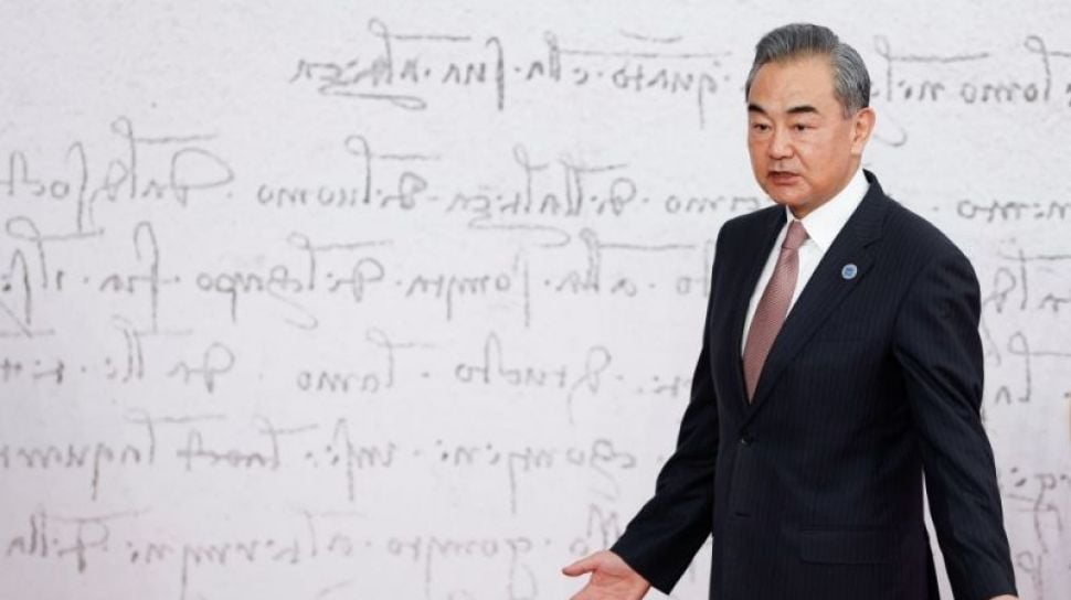 38734-menteri-luar-negeri-china-wang-yi-saat-menghadiri-ktt-g20