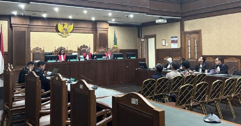 38885-tiga-asn-kemendag-didakwa-korupsi-gerobak-rp39-m