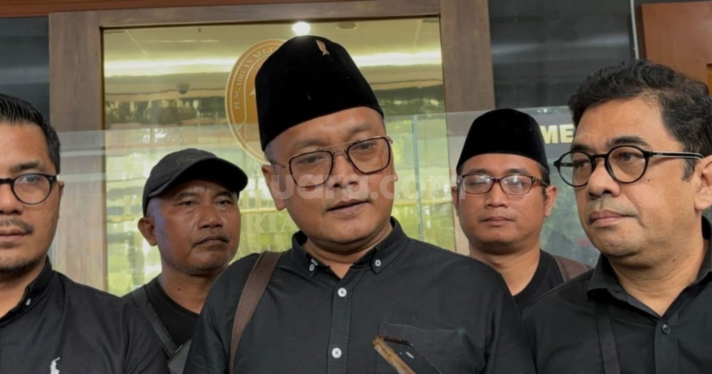 40350-juru-bicara-pdi-perjuangan-guntur-romli