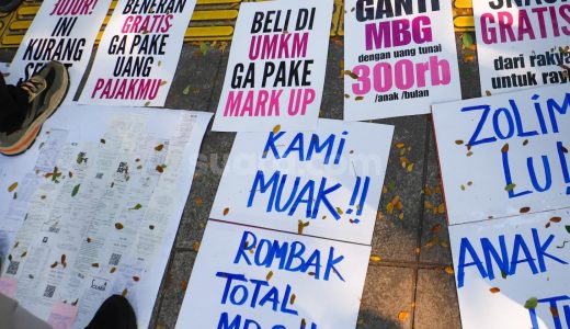 44290-demo-tolak-mbg-demo-mbg-aksi-tolak-mbg