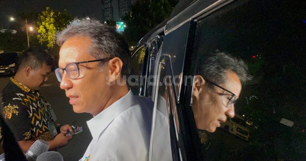 45941-menteri-kesehatan-budi-gunadi-sadikin
