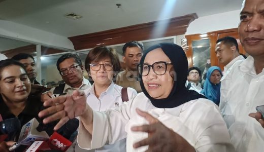 46389-kepala-badan-gizi-nasional-nanik-s-deyang