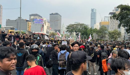 47983-demo-bem-ui-dan-aliansi-mahasiswa-kritik-dan-soroti-kebijakan-prabowo