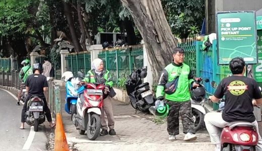 50282-ilustrasi-pengemudi-ojekl-online-ilustrasi-ojol