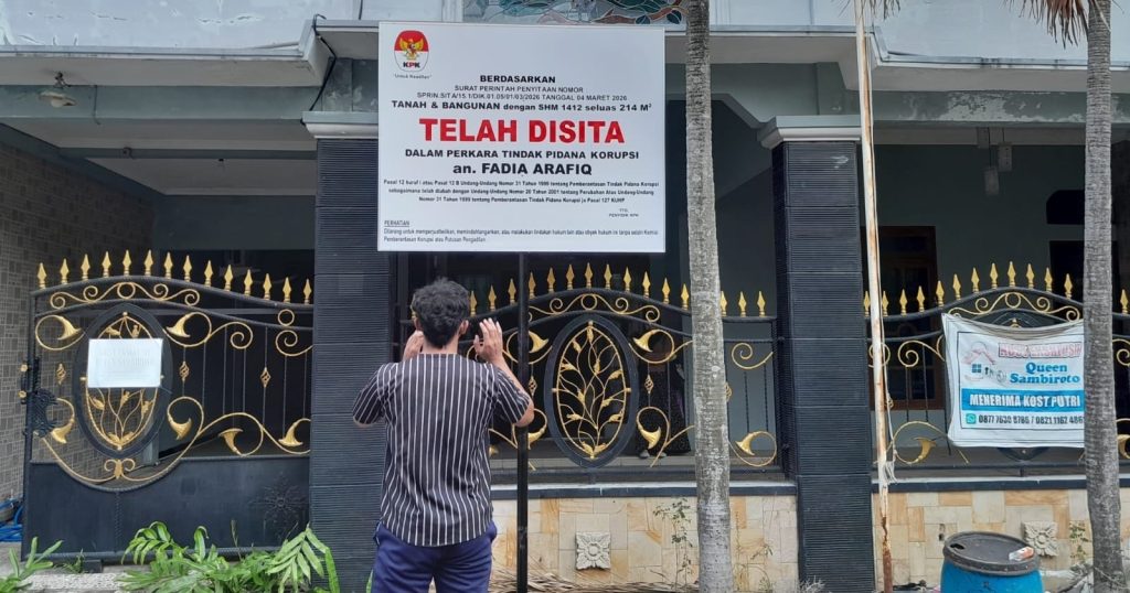 58545-kpk-sita-toko-salon-hingga-rumah-milik-bupati-pekalongan-fadia-arafiq