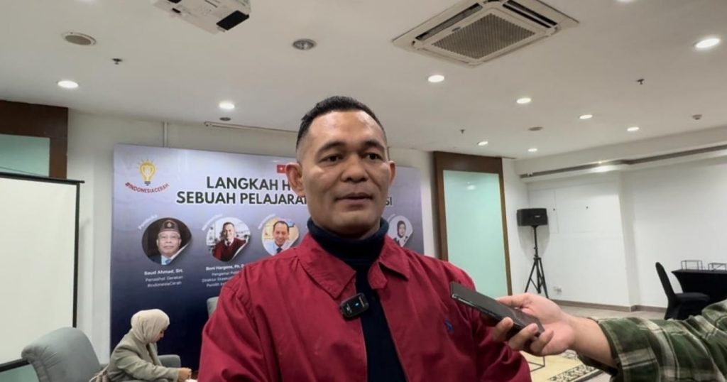58962-pengamat-politik-boni-hargens-usai-menghadiri-sebuah-diskusi-di-jakarta-ist