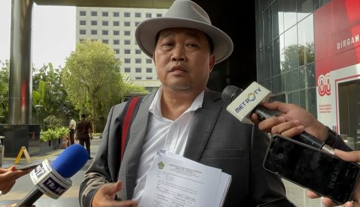 60281-koordinator-masyarakat-antikorupsi-maki-boyamin-saiman
