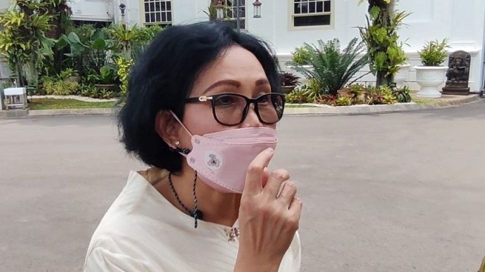 63967-ketua-umum-pg-pgri-prof-dr-unifah-rosyidi
