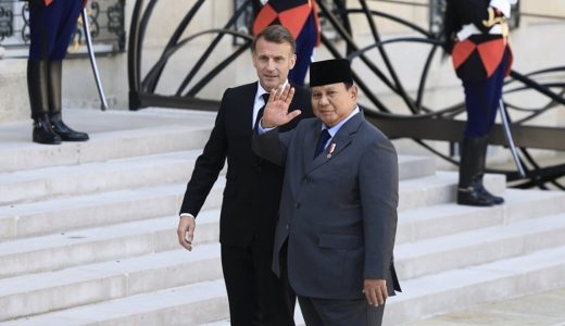 71038-presiden-prabowo-subianto-bertemu-presiden-prancis-emmanuel-macron