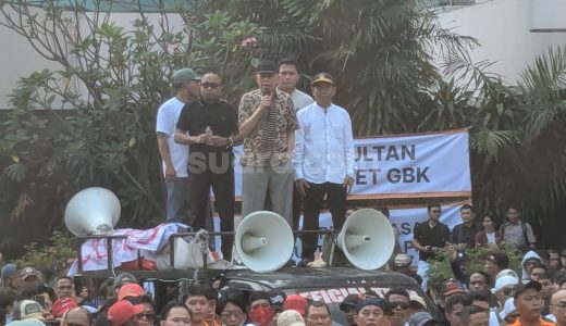 72009-mantan-kepala-staf-kostrad-kivlan-zen-hotel-sultan