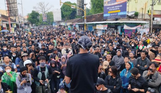 73425-aksi-demonstrasi-dari-aliansi-rakyat-memanggil