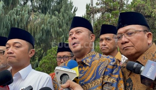 73973-ketua-tim-pengawas-haji-dpr-ri-cucun-ahmad-syamsurijal