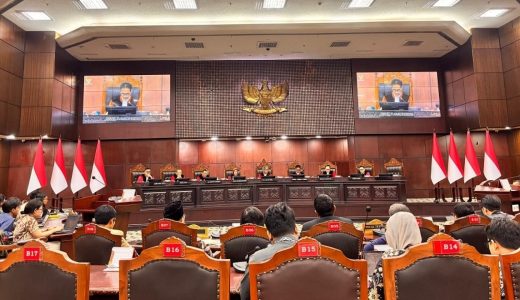 75841-sidang-uji-materiil-di-mahkamah-konstitusi-mk
