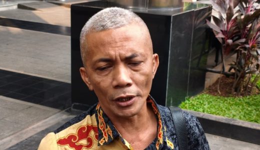 82902-sekretaris-pendiri-indonesian-audit-watch-iaw-iskandar-sitorus-1