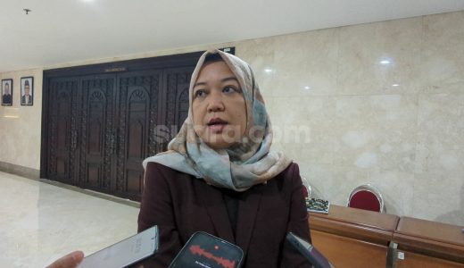 89576-ketua-komisi-d-dprd-dki-yuke-yurike