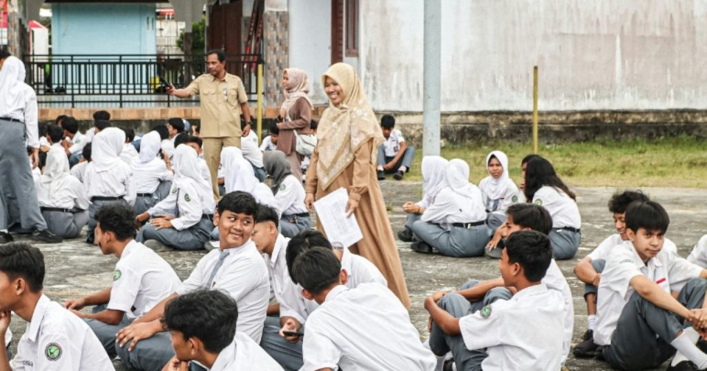 90958-ilustrasi-guru-unsplashfajar-herlambang