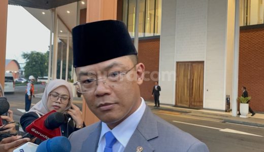 15640-menteri-luar-negeri-ri-sugiono