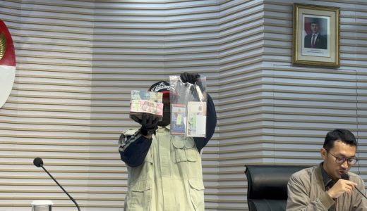 25275-kronologi-penemuan-uang-rp-100-juta-di-bawah-jok-mobil-dalam-ott-bupati-langkat