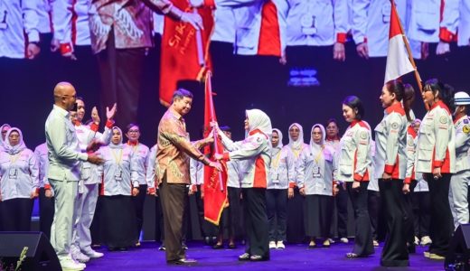 32679-hashim-djojohadikusumo-hadiri-pelantikan-srikandi-jaga-desa