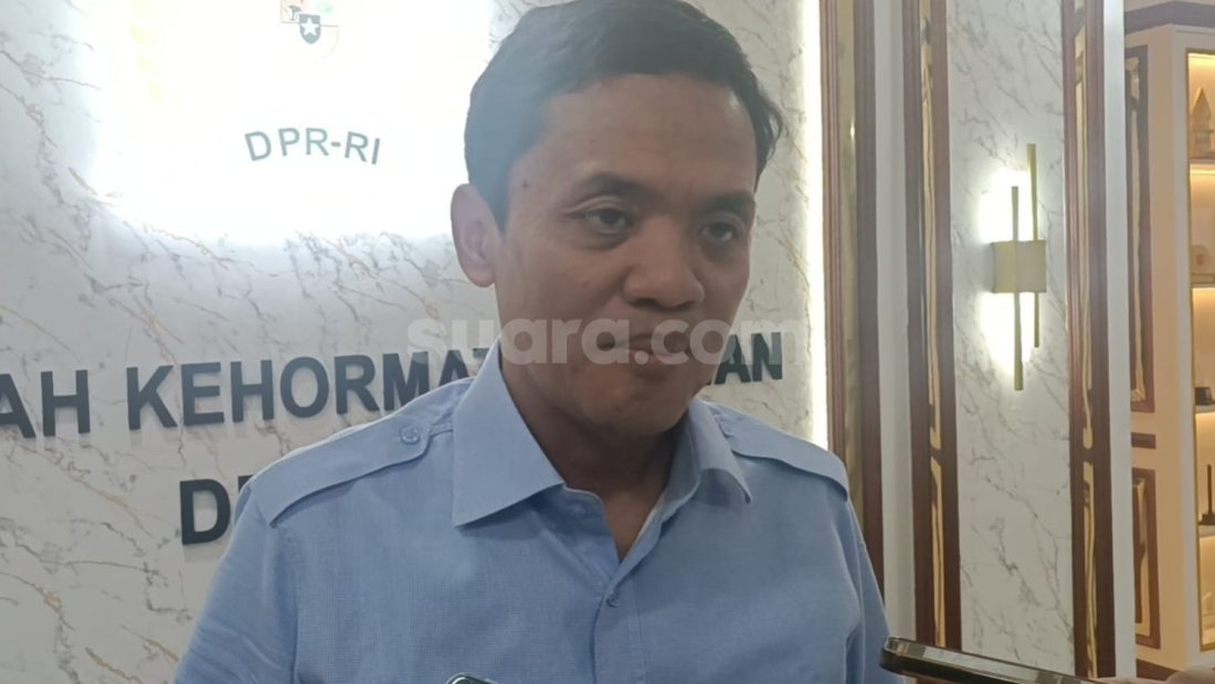 45249-wakil-ketua-umum-dpp-partai-gerindra-habiburokhman-suaracombagaskara