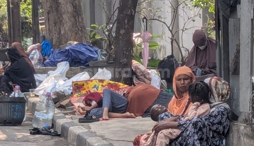 45924-kondisi-pengungsi-wna-di-sekitar-gedung-unhcr-setiabudi-jaksel