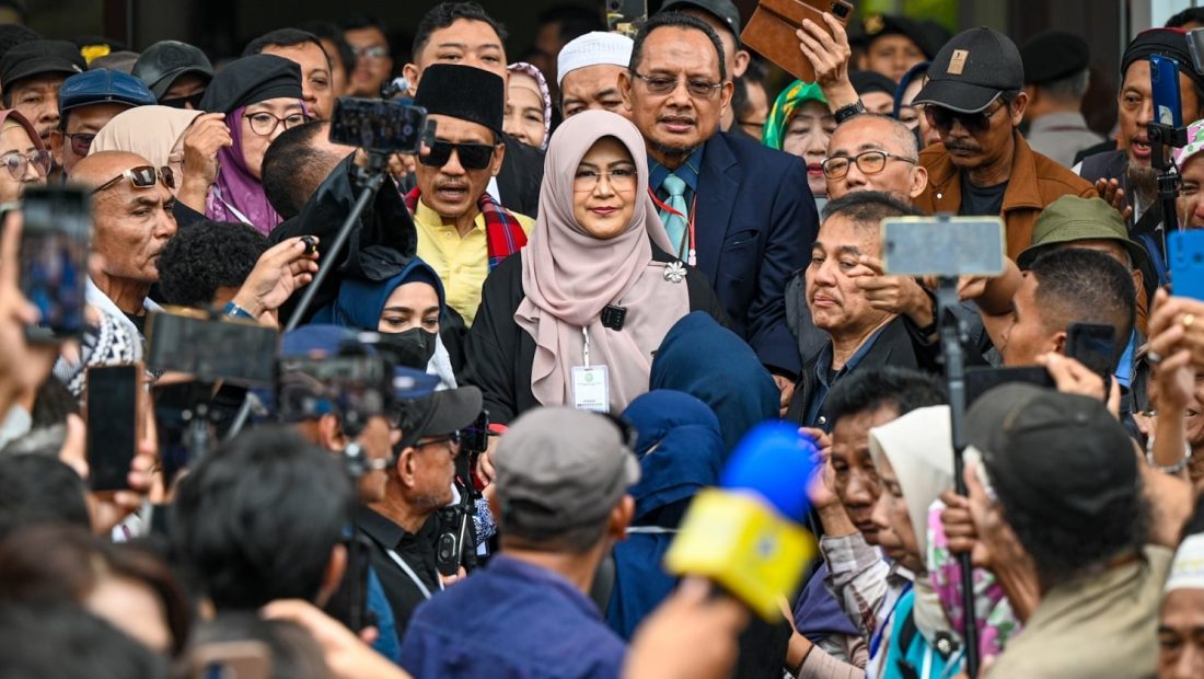 57424-sidang-dokter-tifa-tifauzia-tyassuma