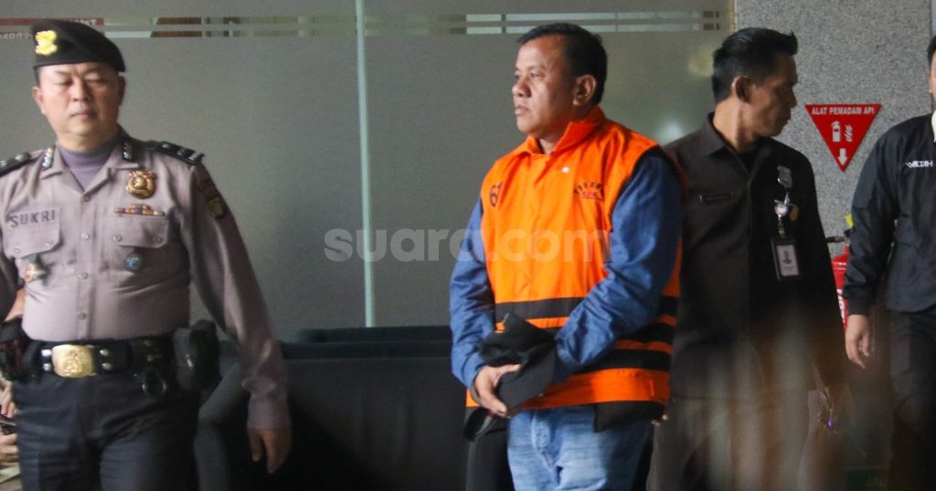 57536-bupati-kuansing-suhardiman-amby