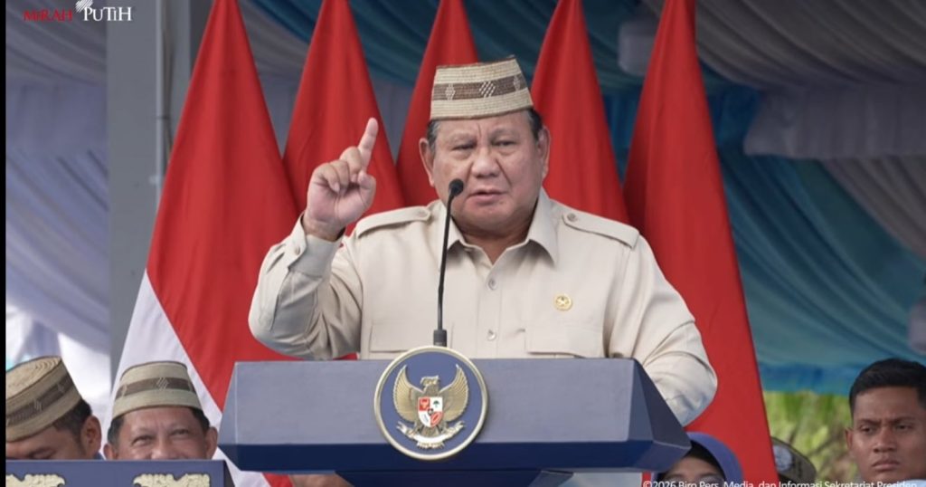 61706-prabowo-dalam-pidatonya-di-puncak-pekan-nasional-penas-petani-dan-nelayan-xvii-gorontalo