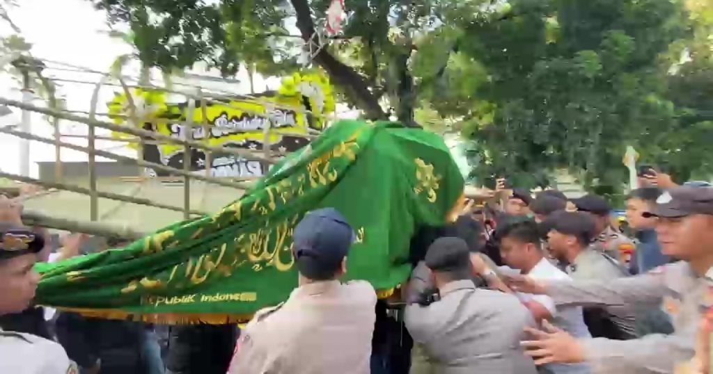 70585-demo-bem-ui-di-mabes-polri