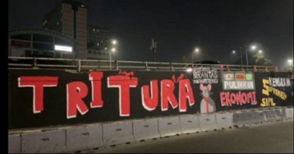 50496-mural-tritura-baru-karya-mahasiswa-universitas-trisakti-di-flyover-grogol