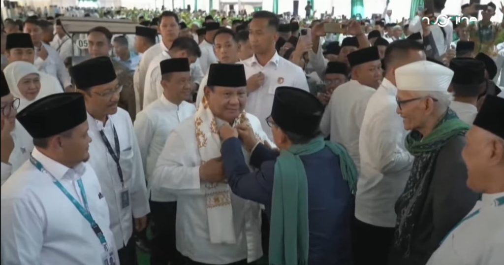 66437-prabowo-tiba-di-muktamar-nu