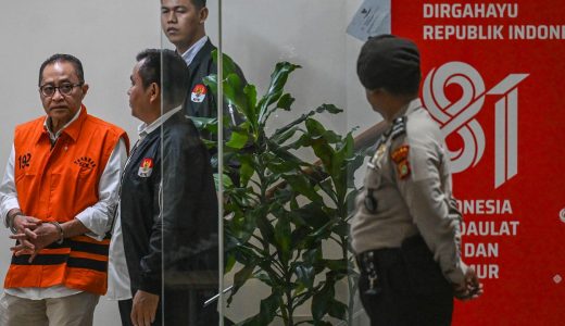 27278-kpk-tahan-mantan-kepala-kanwil-ditjen-pajak-jakarta-khusus-muhammad-haniv